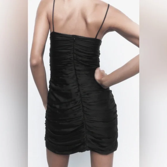 🇺🇸NWT ZARA DRAPED MINI DRESS - Picture 3 of 8